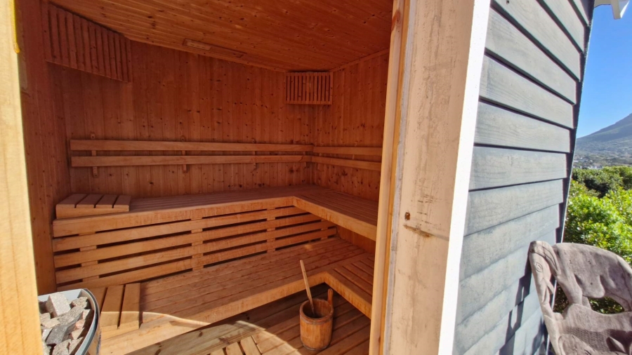 To Let 2 Bedroom Property for Rent in Noordhoek Western Cape